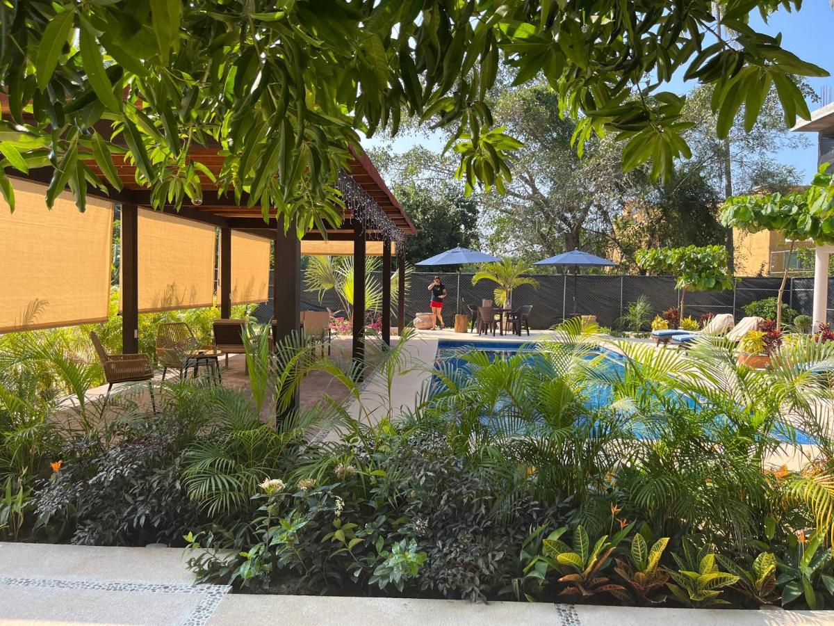 Natura Hotel & Villas Zihuatanejo Exterior photo