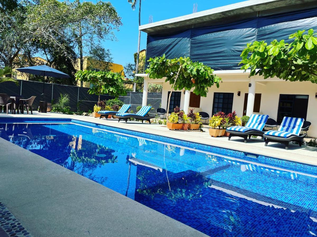 Natura Hotel & Villas Zihuatanejo Exterior photo